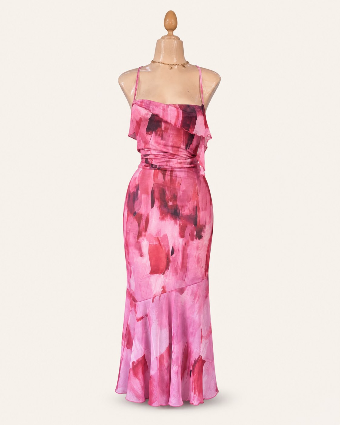 Vestido largo estampado en tonos rosa
